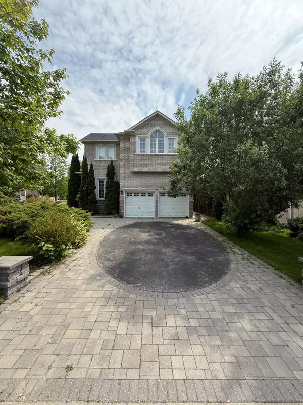 Whitby, ON L3R 3R5,176 Tormina BLVD