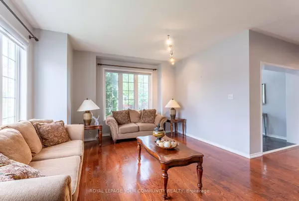 Richmond Hill, ON L4E 4C4,9 Glenis Gate