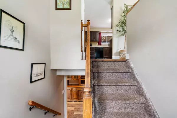 Elizabethtown-kitley, ON K0E 1M0,30 Perth ST