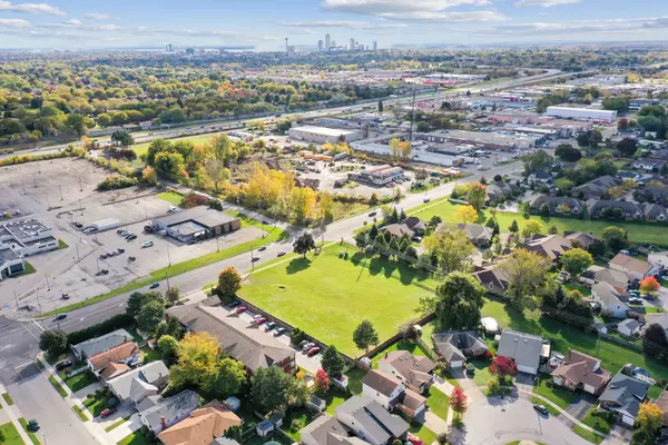 4257 Montrose RD #4, Niagara Falls, ON L2H 1K1