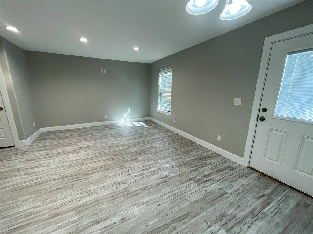 Denison, TX 75020,2622 S Fannin Avenue