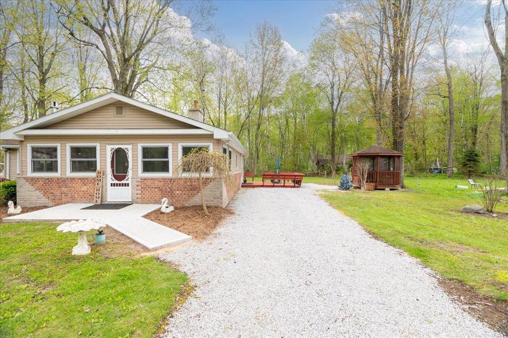 Lambton Shores, ON N0N 1J1,6085 DANBEA Lane