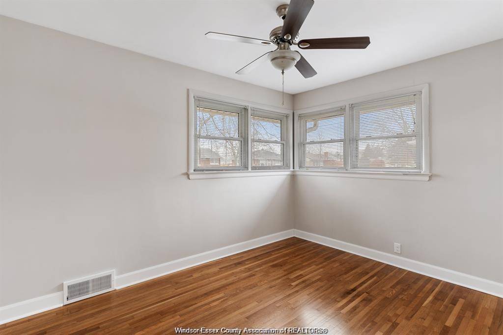 Windsor, ON N9E 2R9,3580 MCKAY #MAIN