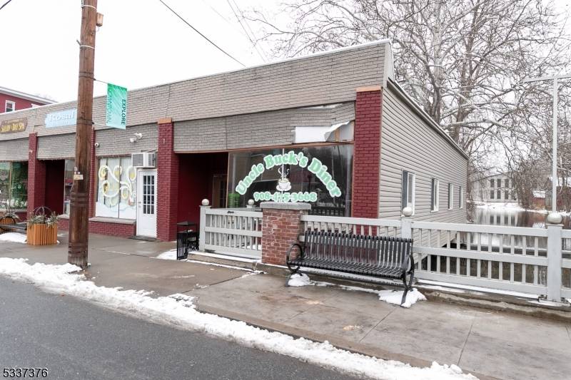 Belvidere Twp., NJ 07823,2 Market St
