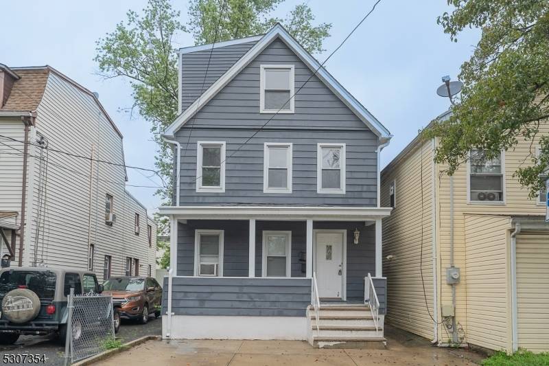 Montclair Twp., NJ 07042,16 NEW STREET