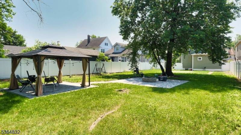 Irvington Twp., NJ 07111,1371 Clinton Ave