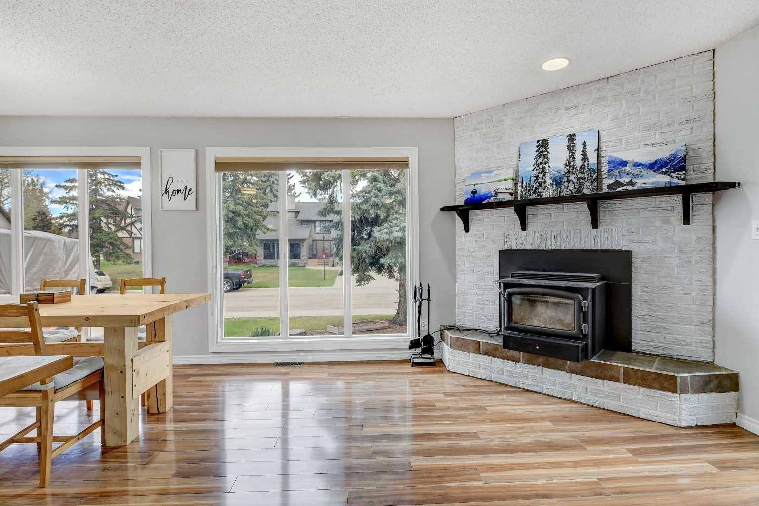 Grande Prairie, AB T8V 4X1,9829 75 AVE