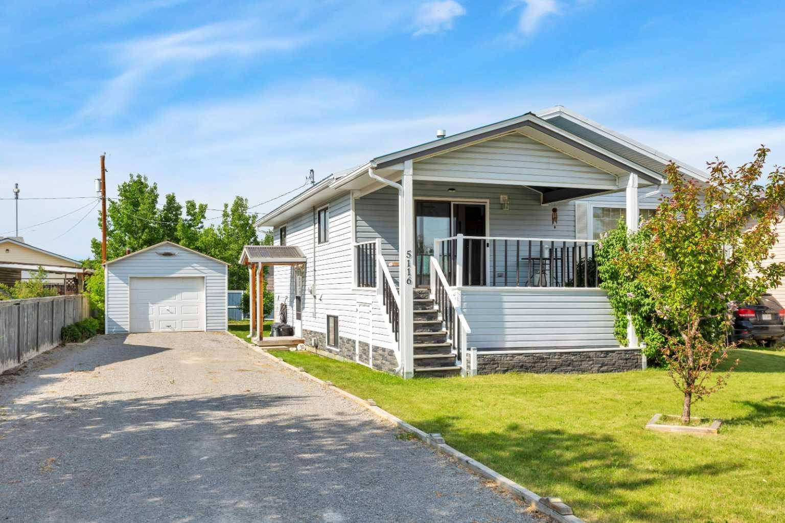Caroline, AB T0M 0M0,5116 51 AVE