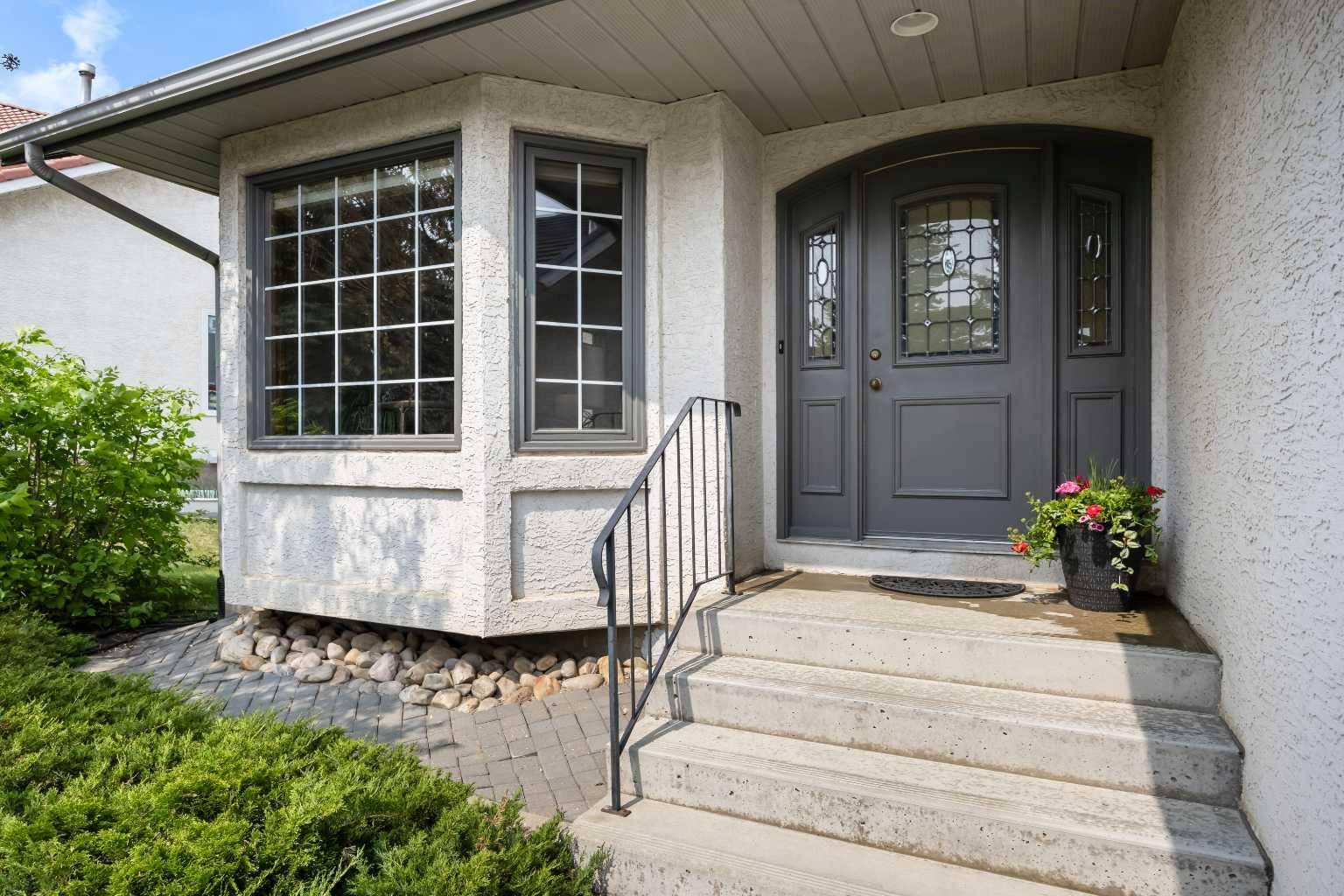 Calgary, AB T3A 4X1,8324 Edgevalley DR Northwest