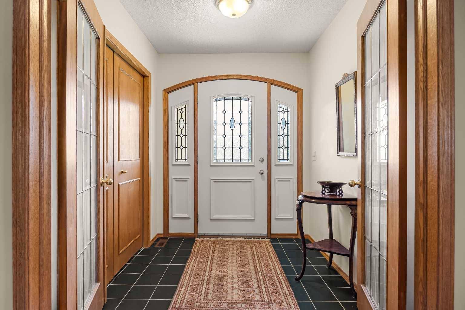 Calgary, AB T3A 4X1,8324 Edgevalley DR Northwest