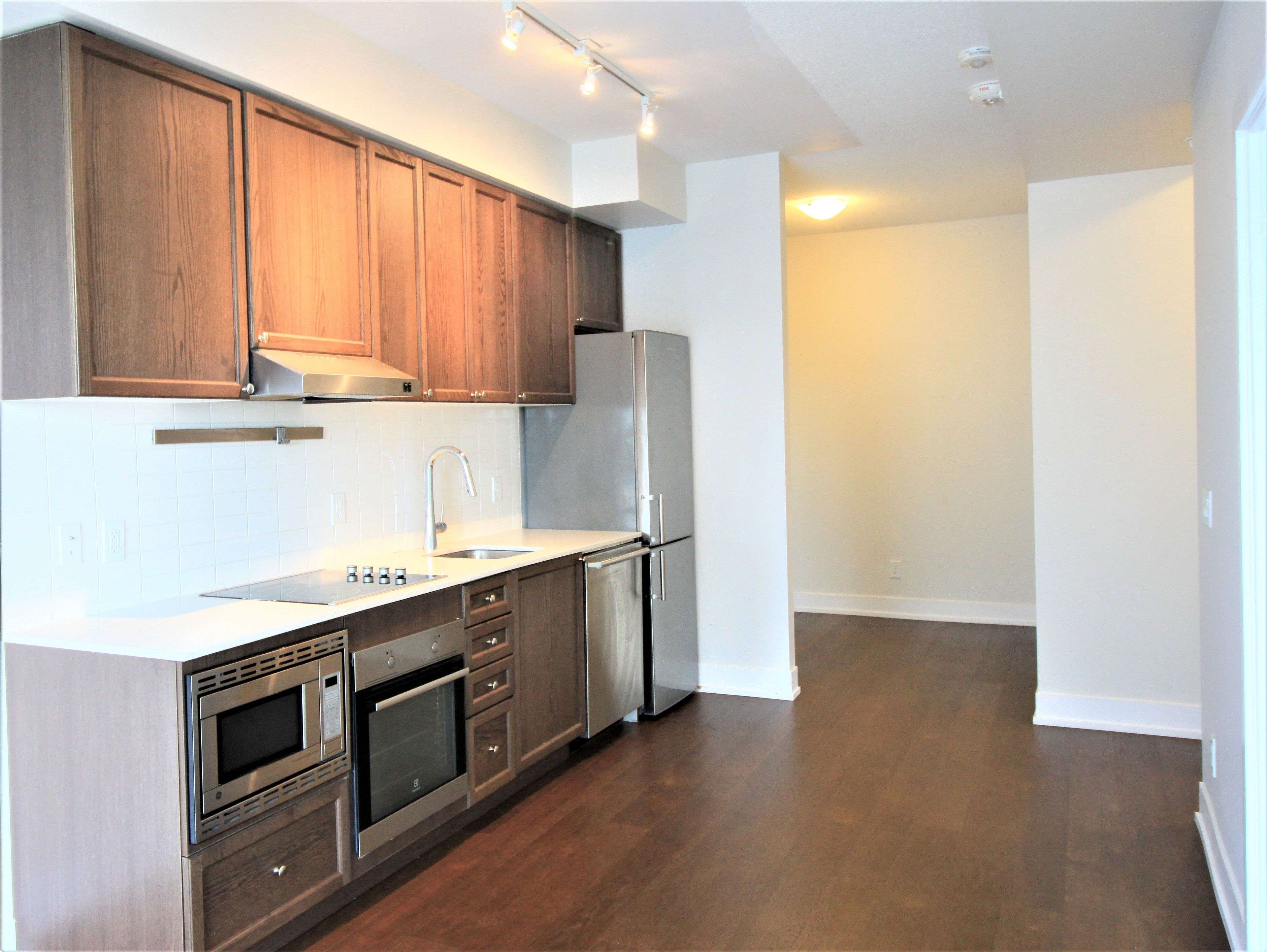 Toronto C15, ON M2K 1G7,7 Kenaston GDNS #507