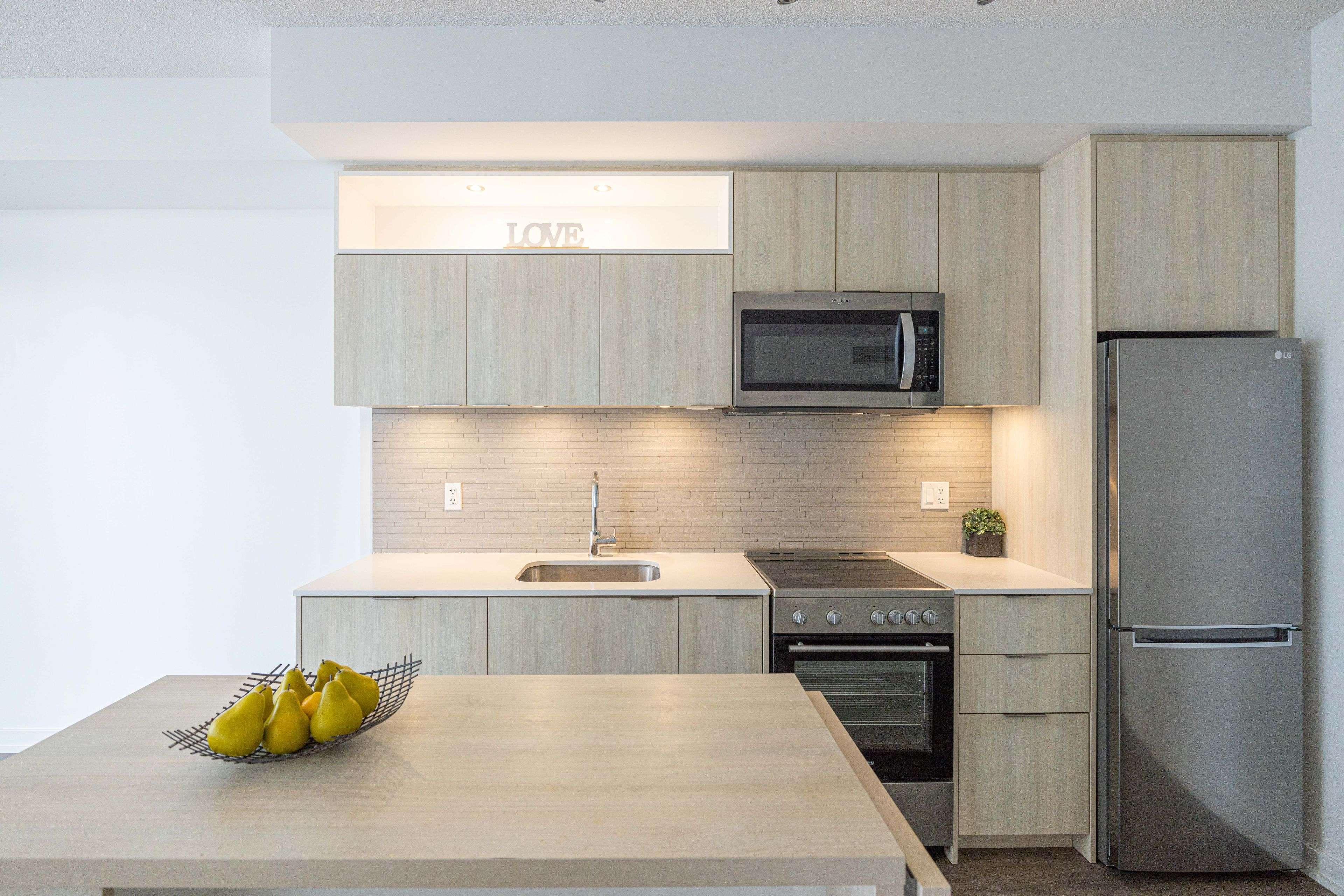 Toronto C15, ON M2J 1M1,50 Forest Manor RD #2011