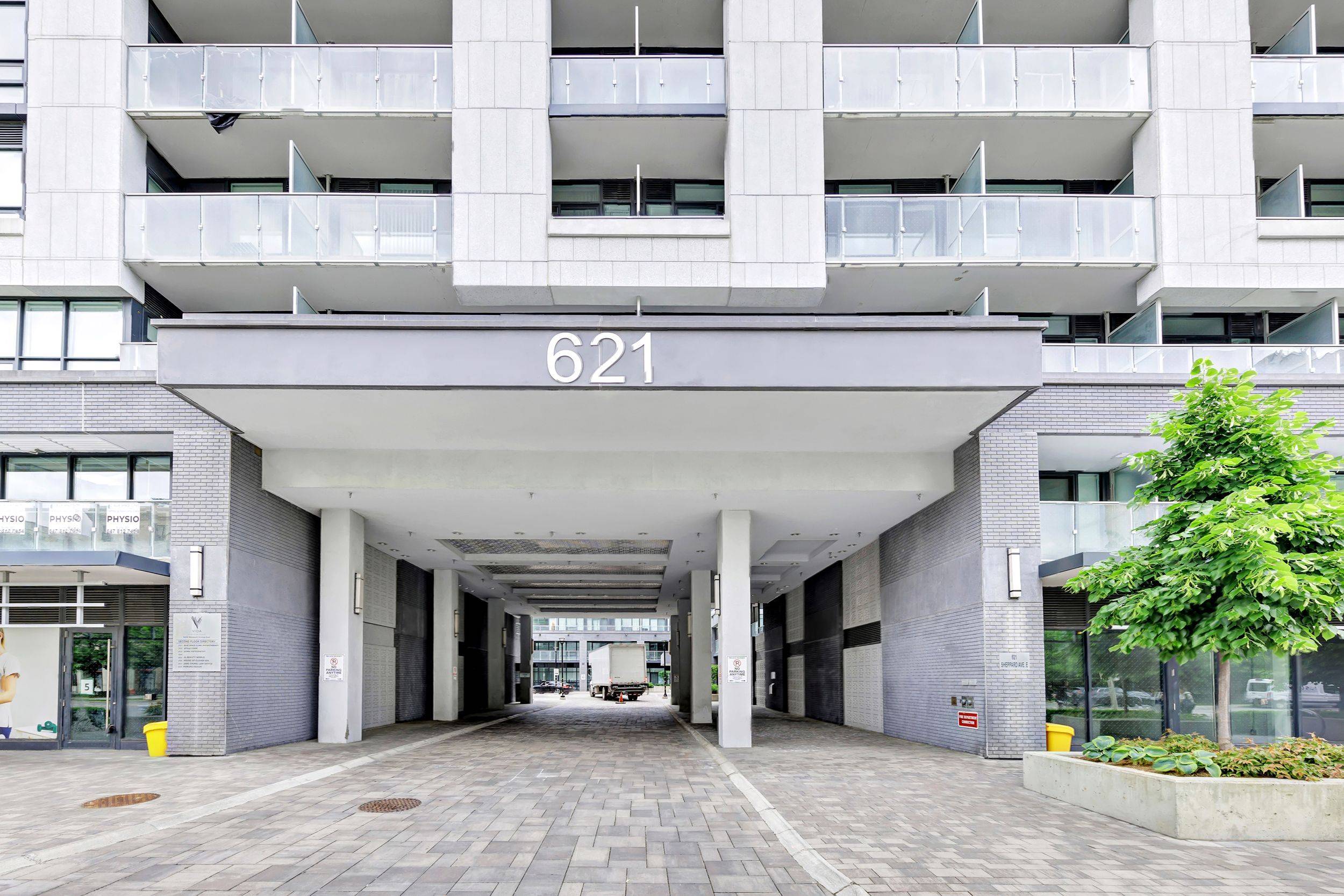 Toronto C15, ON M2K 1B5,621 SHEPPARD AVE E #GPH 8