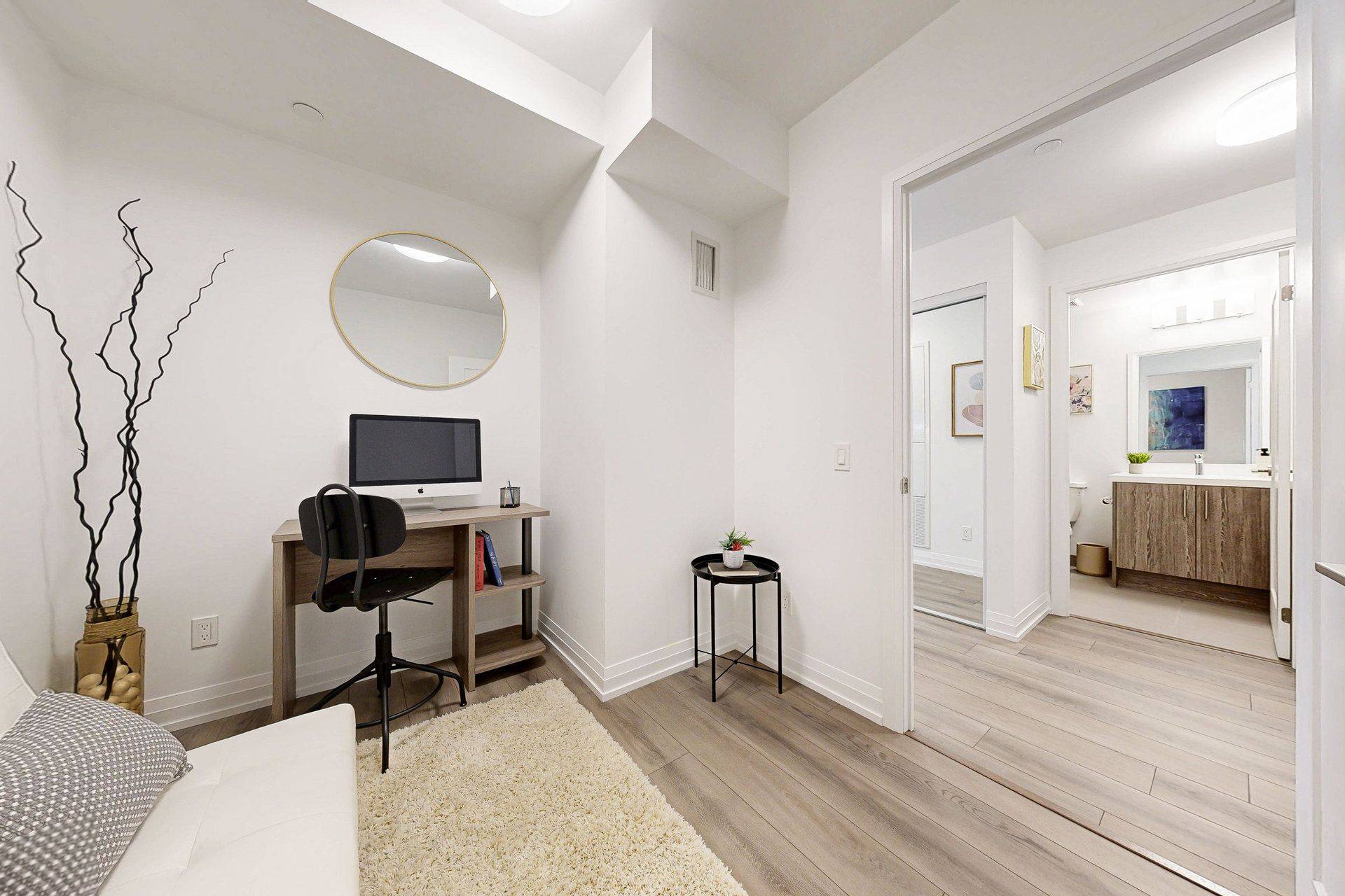 Toronto E02, ON M4C 0B3,286 Main ST #2606