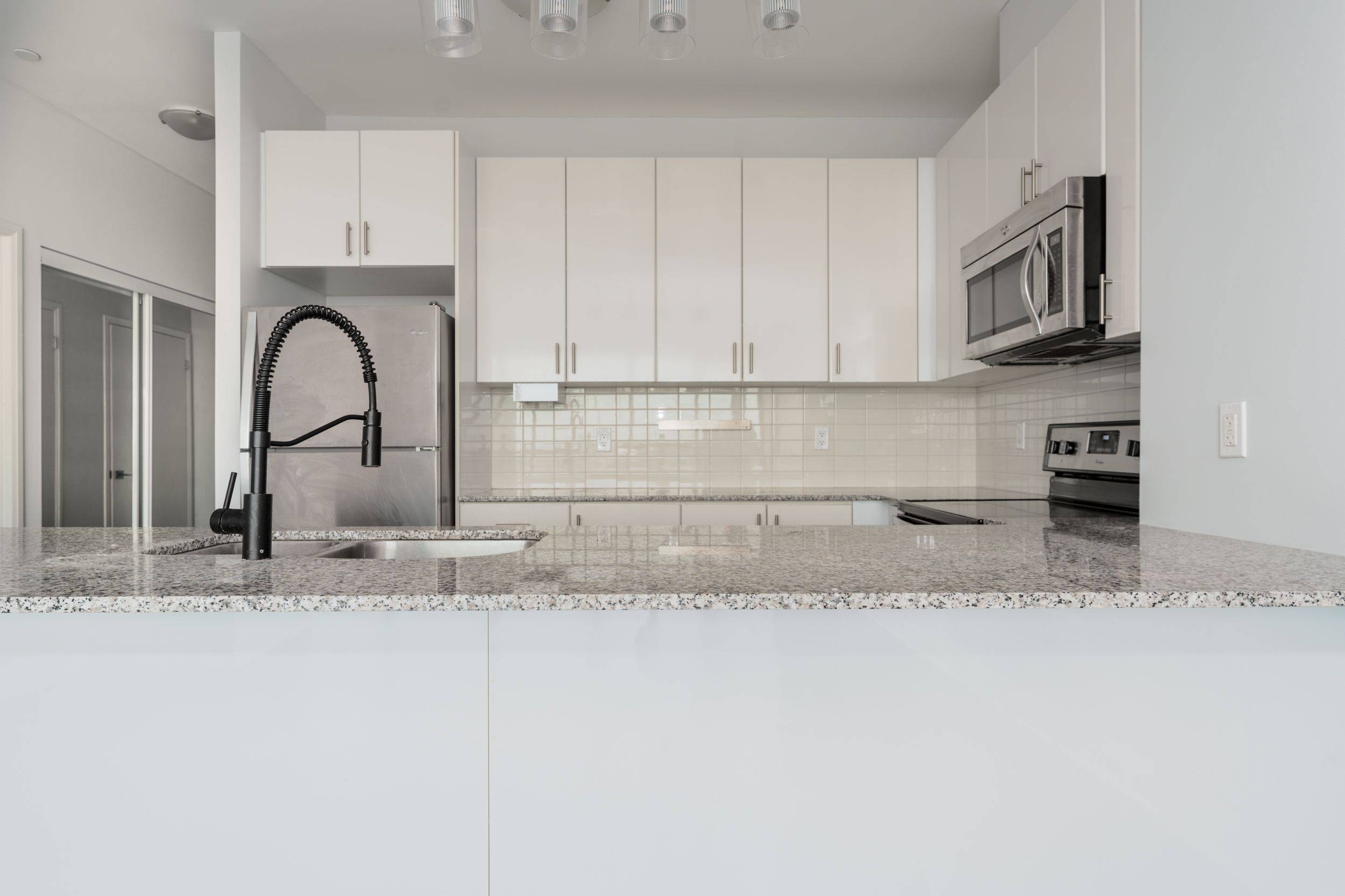 Vaughan, ON L4K 0G3,2900 Highway 7 N/A #502