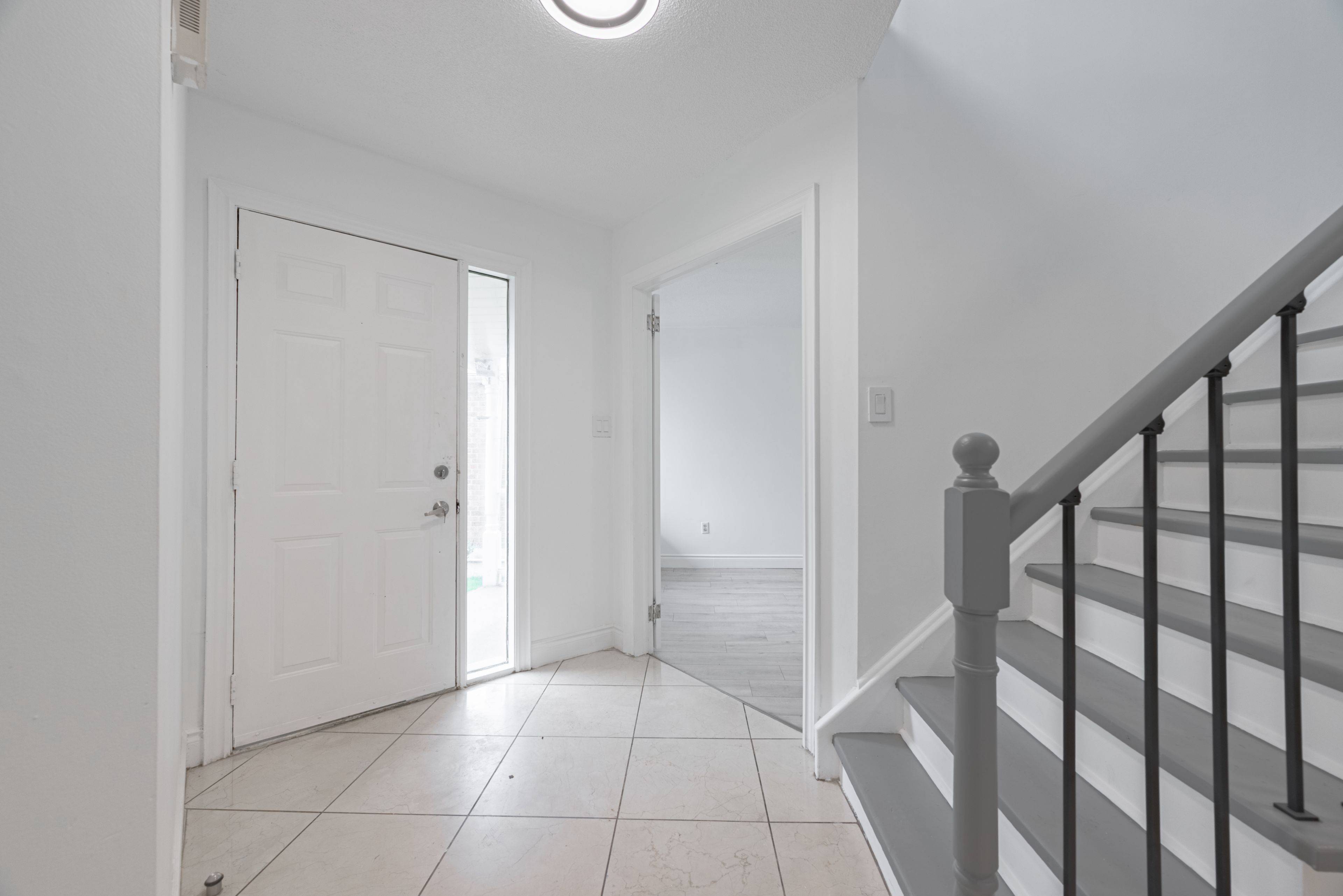 Barrie, ON L4N 7H6,194 Kozlov ST
