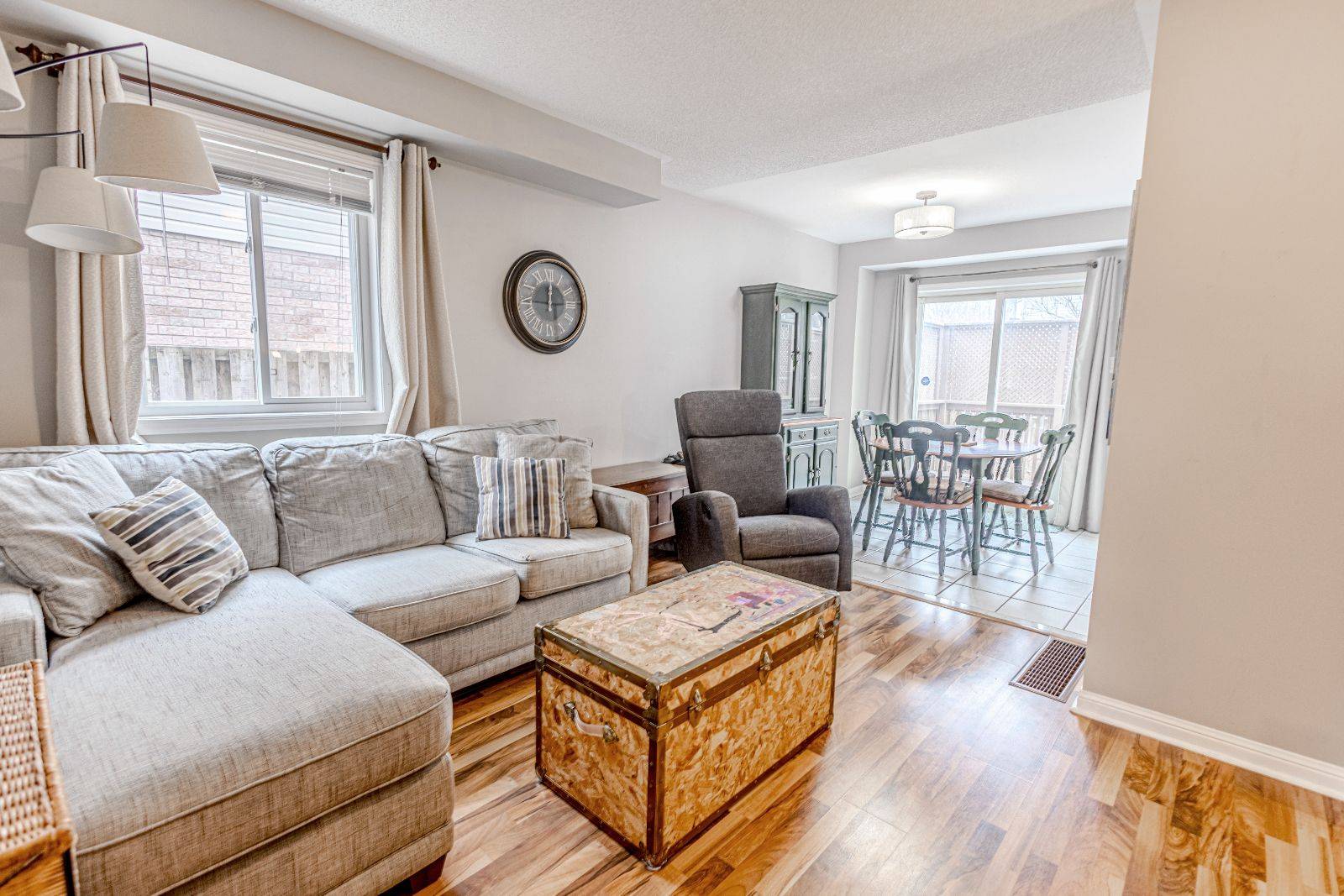 Barrie, ON L4N 0R2,71 Pringle DR