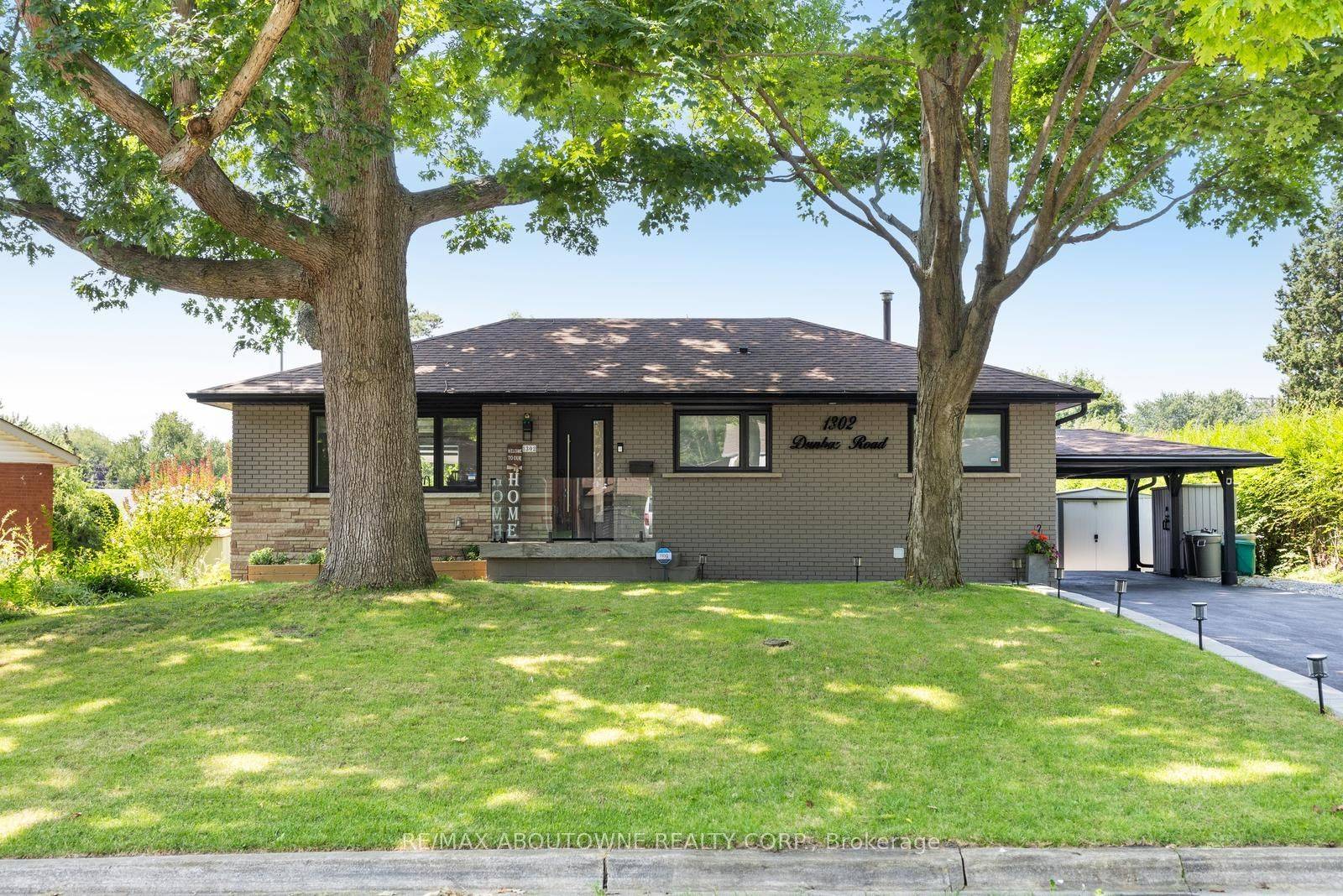 1302 Dunbar RD, Burlington, ON L7P 2J9