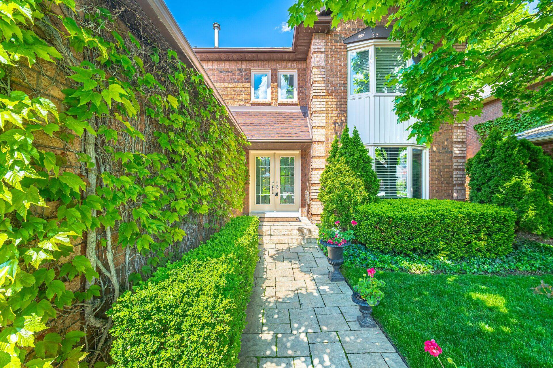 Brampton, ON L6Z 3L3,70 Kenpark AVE