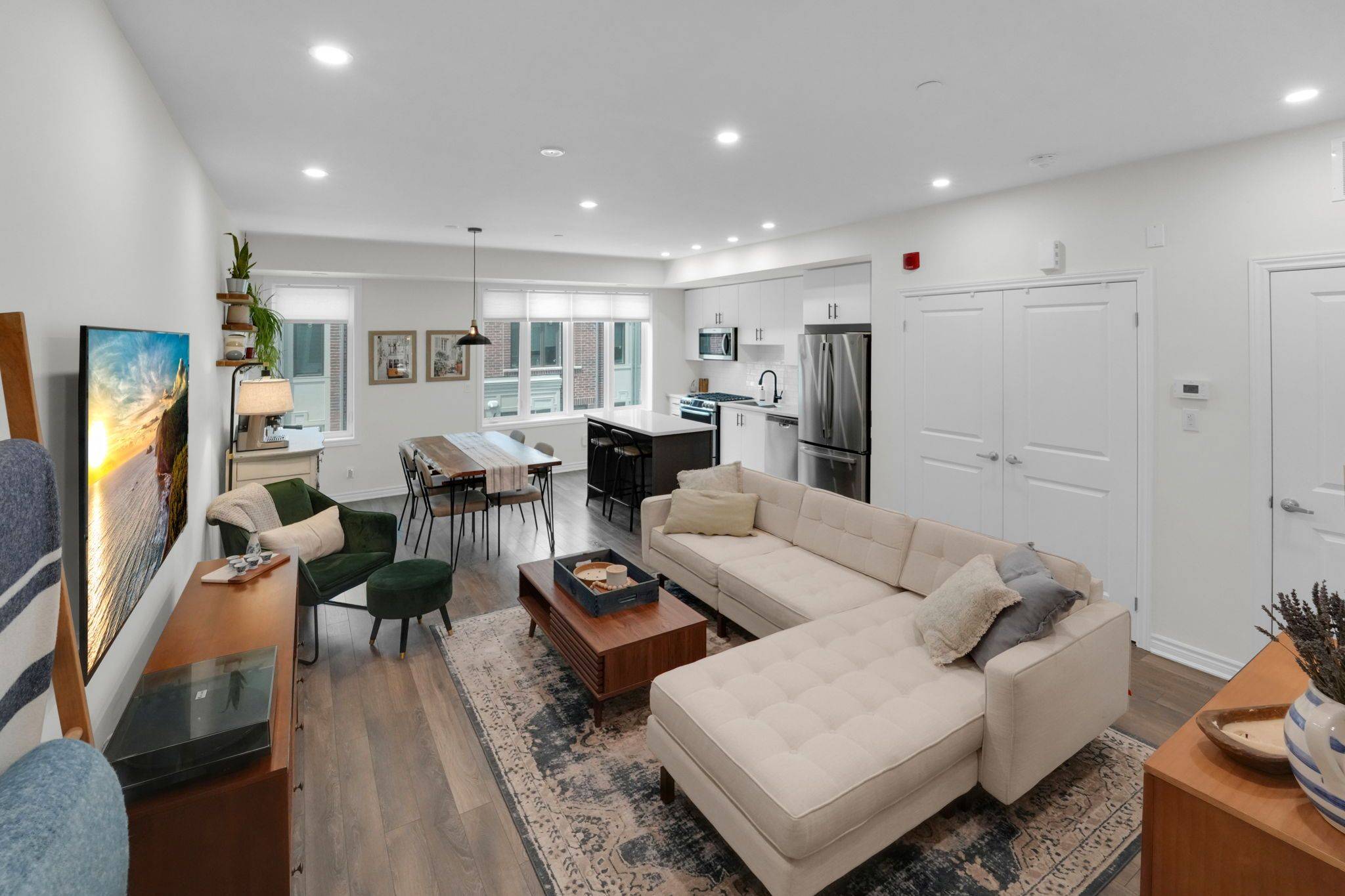Toronto W06, ON M8W 0C1,100 Long Branch AVE #14