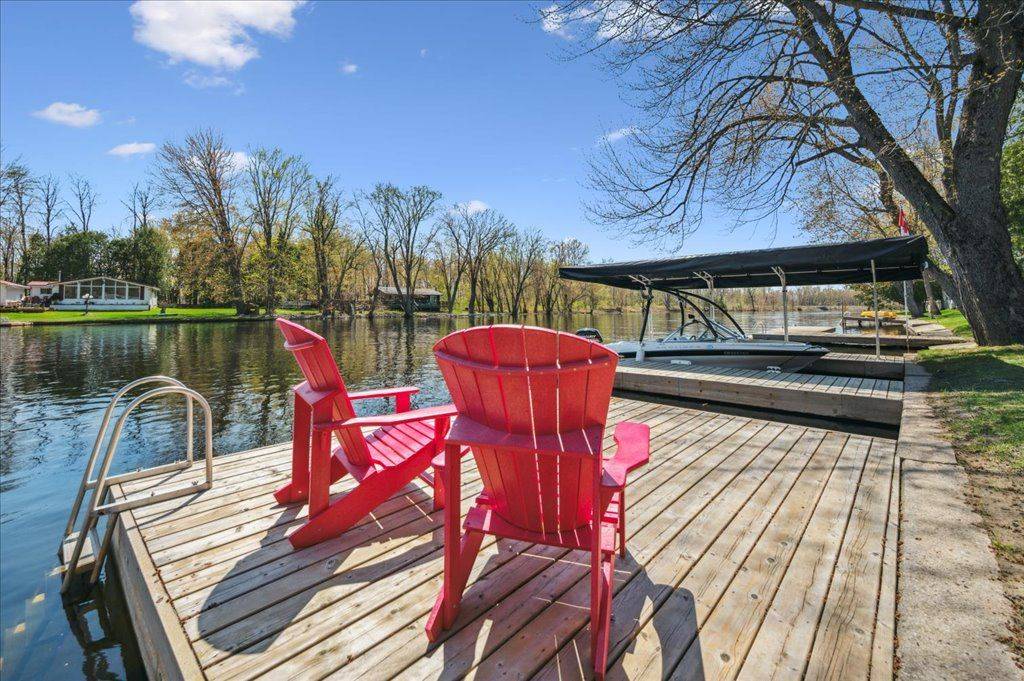 Gravenhurst, ON P0E 1N0,1002 Bagley RD
