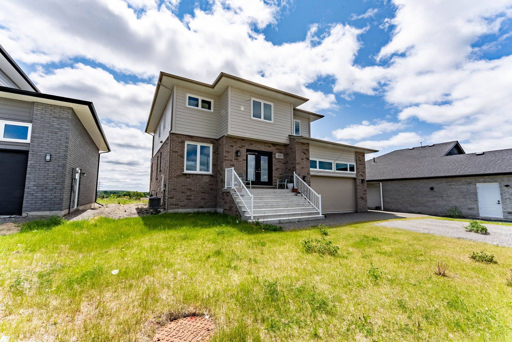 Sudbury Remote Area, ON P3A 0B5,409 Verna CT