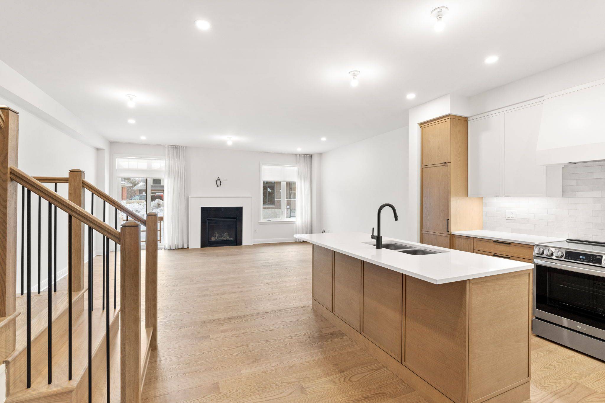 Carleton Place, ON K7C 0J8,25 UTMAN CRES