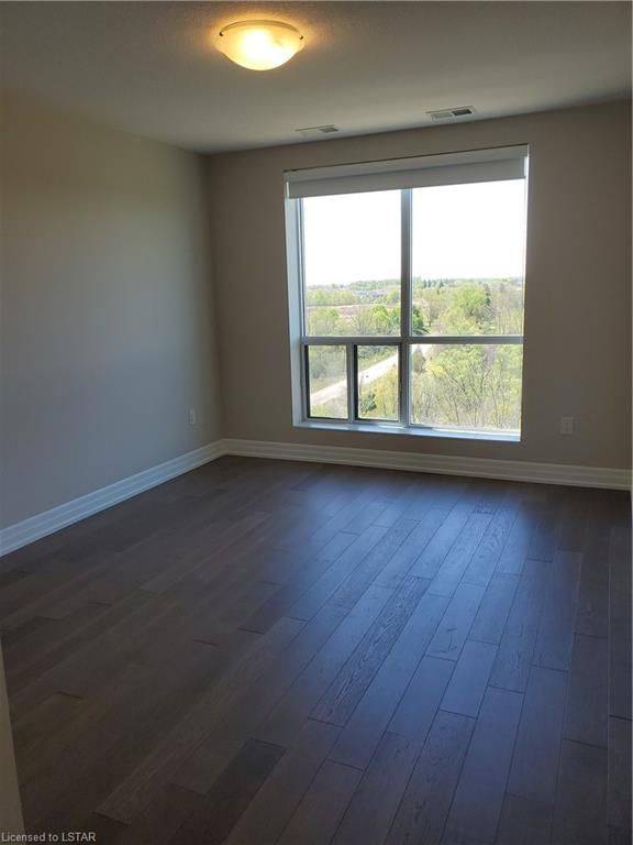 London North, ON N6G 0N8,460 Callaway RD E #802