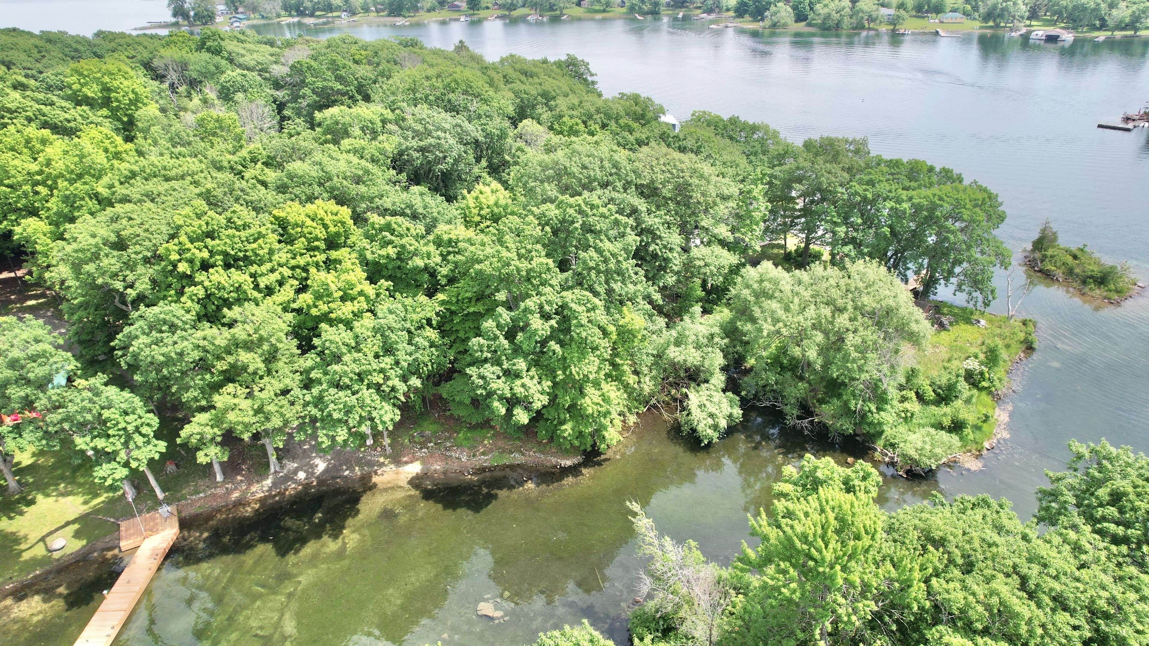 Frontenac Islands, ON K7G 3C9,0 TREEMONT IS