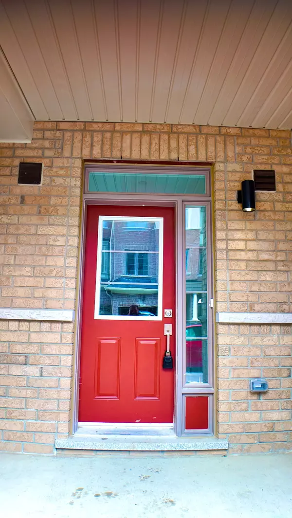 Whitby, ON L1N 0N1,25 Waterside WAY