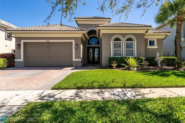 7660 NW 120th Dr, Parkland, FL 33076