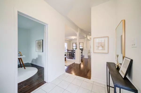 Markham, ON L6C 2W3,91 Crawford ST
