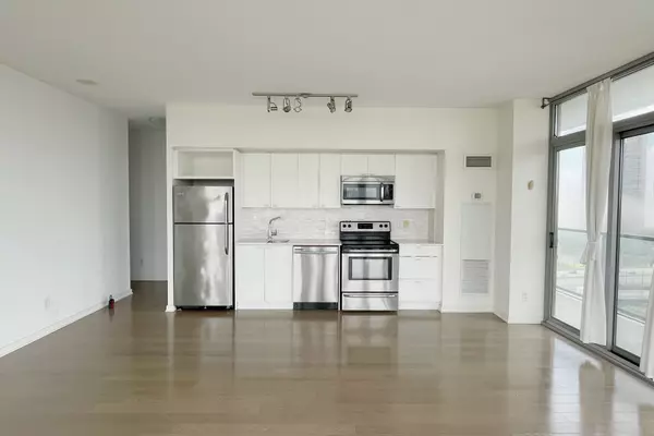 Toronto W01, ON M6S 5B5,105 The Queensway AVE #1510