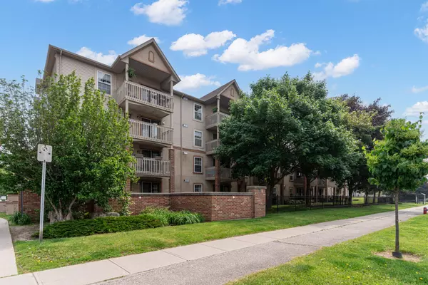 4003 Kilmer DR #403, Burlington, ON L7M 4M1