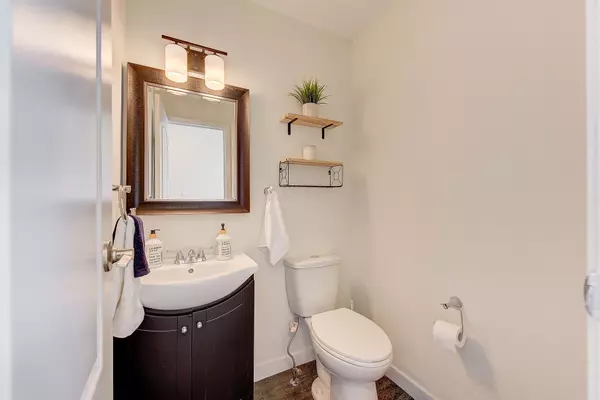 London East, ON N5V 3S3,550 Second ST #35