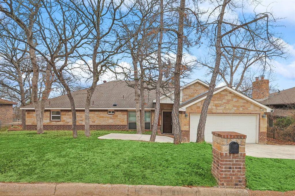 Fort Worth, TX 76112,901 Highwoods Trail