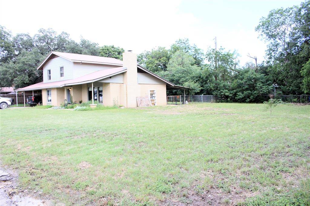 San Saba, TX 76877,1309 W Sunset Street