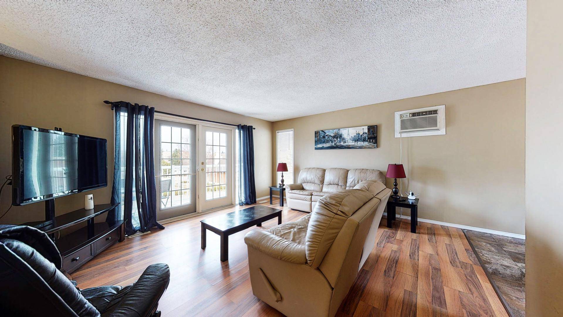 Medicine Hat, AB T1A 7K5,7 Valleyview DR Southwest