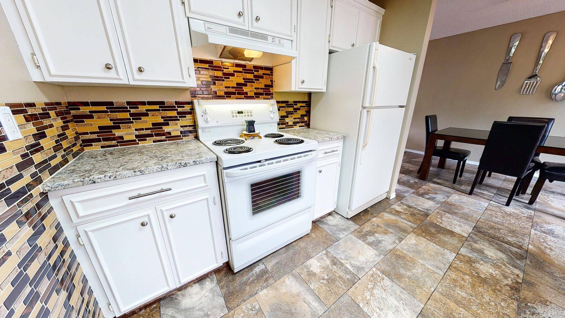 Medicine Hat, AB T1A 7K5,7 Valleyview DR Southwest