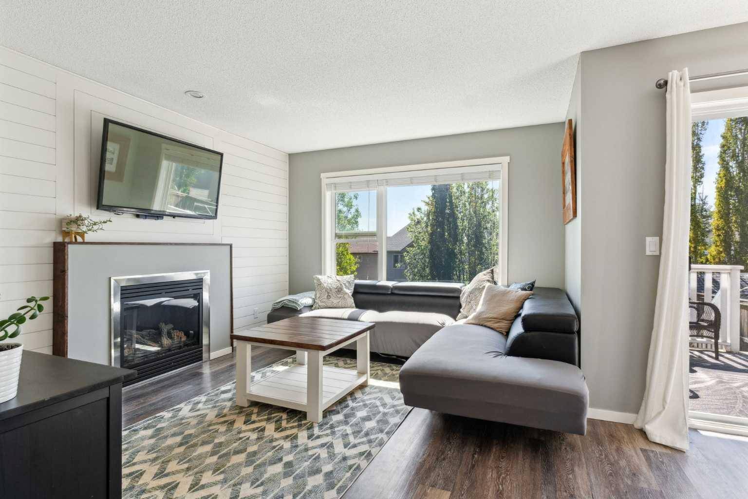 Calgary, AB T3R 0C8,112 Sage Valley DR Northwest
