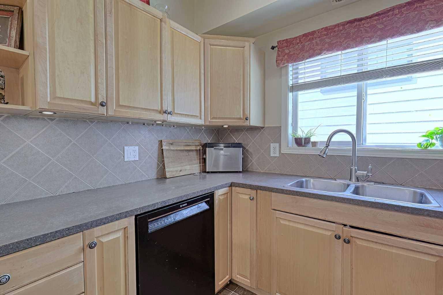 Langdon, AB T0J 1X2,355 Centre ST Northwest #312