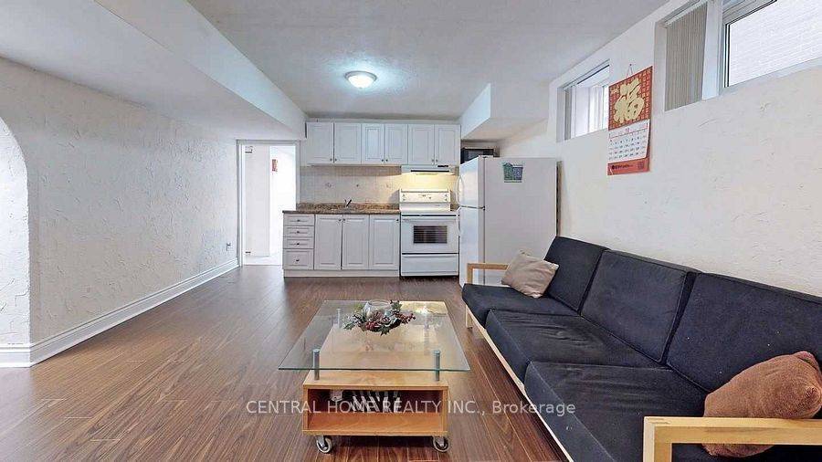 Toronto C15, ON M2K 1Y3,40 Sumner Heights DR #Lower Unit