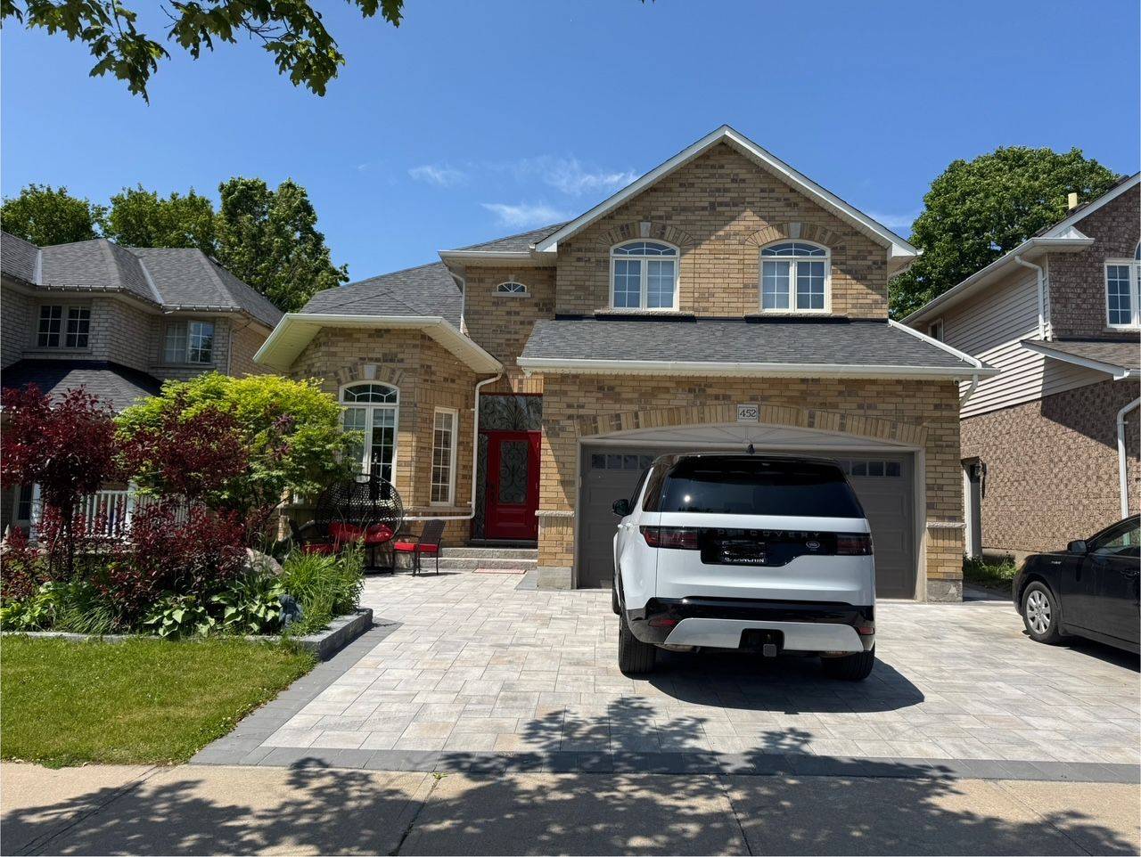 Oshawa, ON L1L 1B7,452 Britannia AVE E #Bsmt