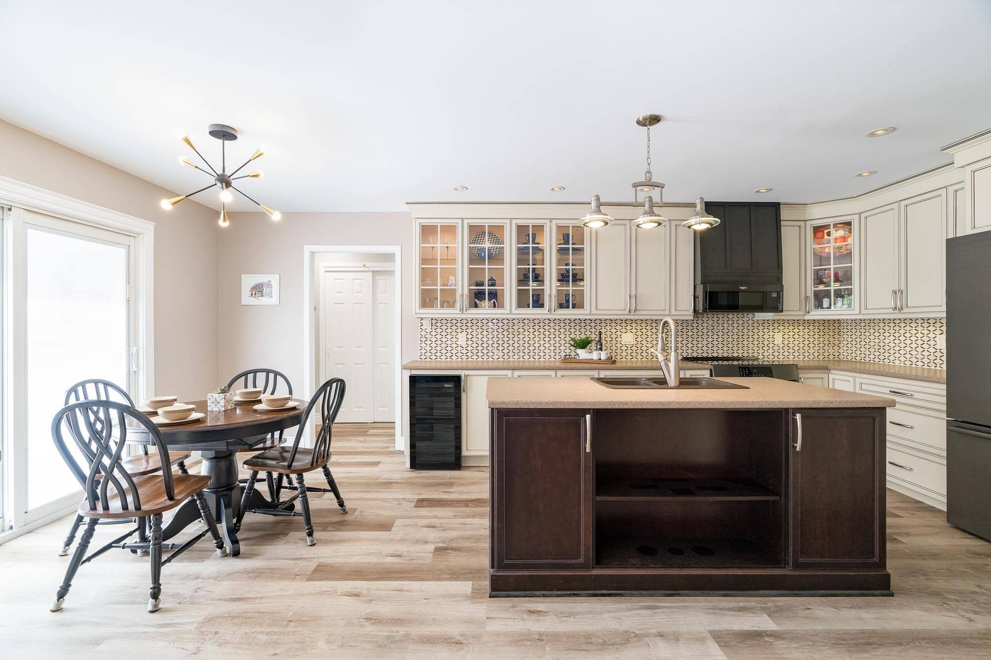 Tiny, ON L9M 0M2,6 Meadowbrook BLVD