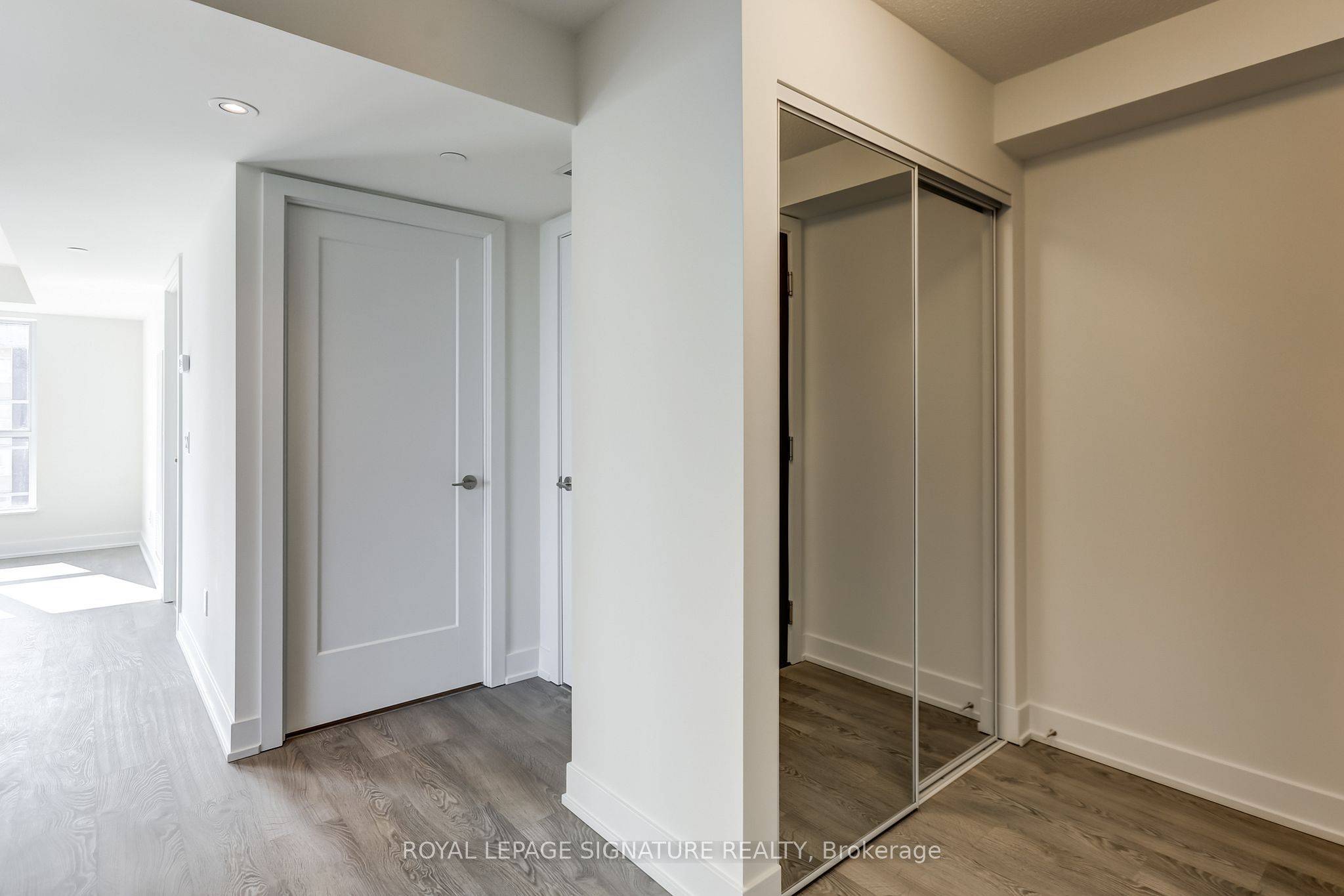 Toronto W08, ON M9A 0C9,9 Mabelle AVE #2823