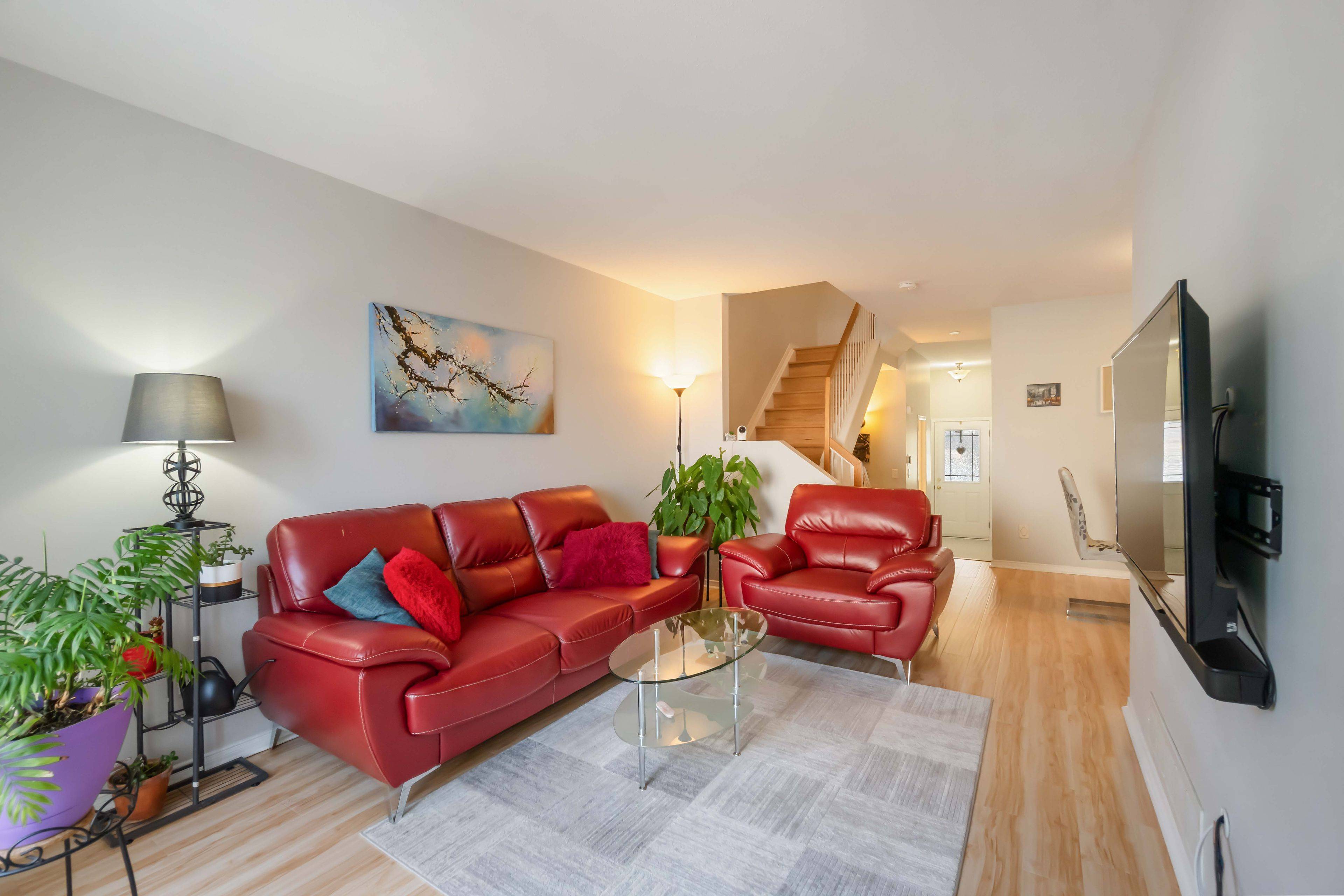 Kanata, ON K2M 3B2,333 Hillsboro Private