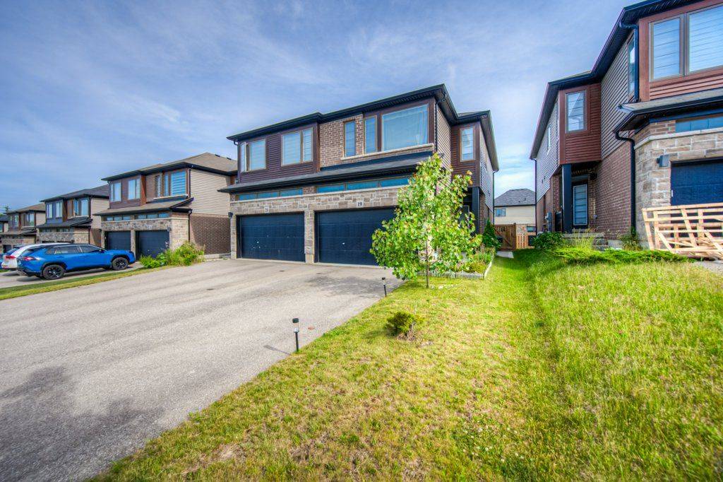 Brant, ON N3L 0K3,19 Baker LN