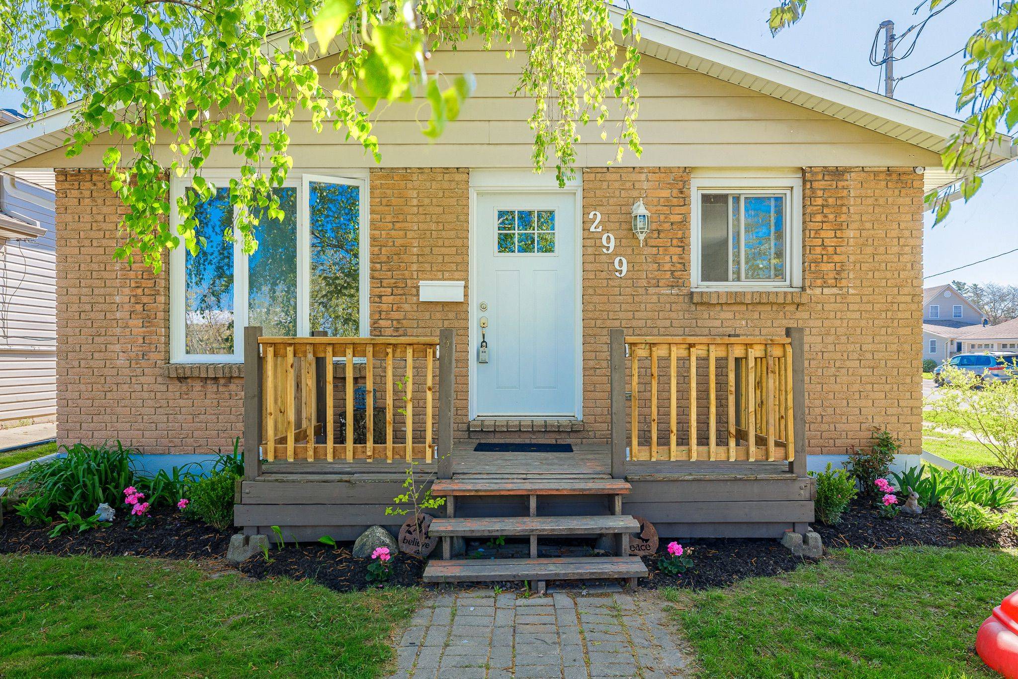 Welland, ON L3B 3E7,299 Dain AVE