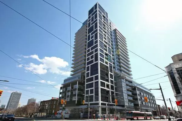 501 St Clair AVE W #320, Toronto C02, ON M5P 0A2