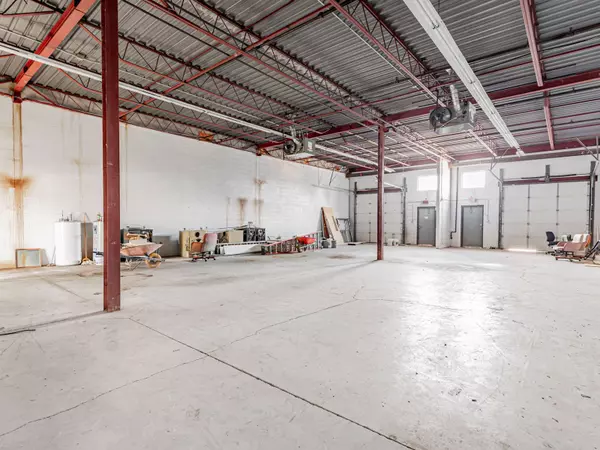 Markham, ON L3R 1J3,70 Don Park RD #17